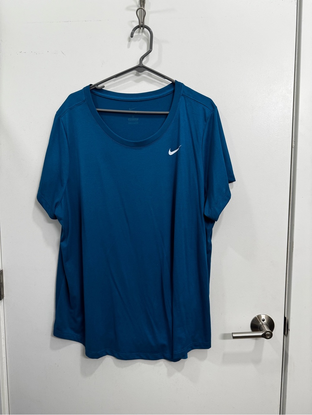 Nike Women's Short Sleeve Dri-FIT Tee in Teal